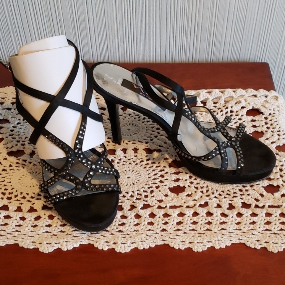 NINA New York Heels Strappy Bling Black/Silver Satin & Rhinestone 8M